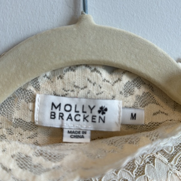 BNWT. Molly Bracken Cream Long Sleeve Lace Blouse. Size M - Picture 2 of 3